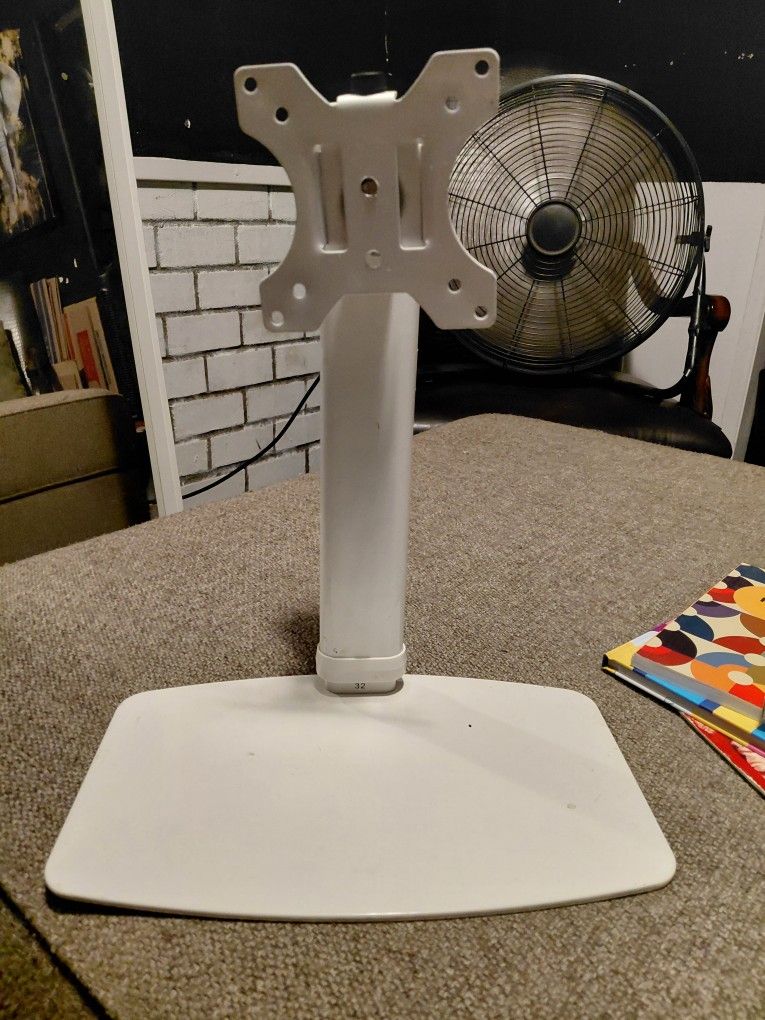 Monitor Mount 