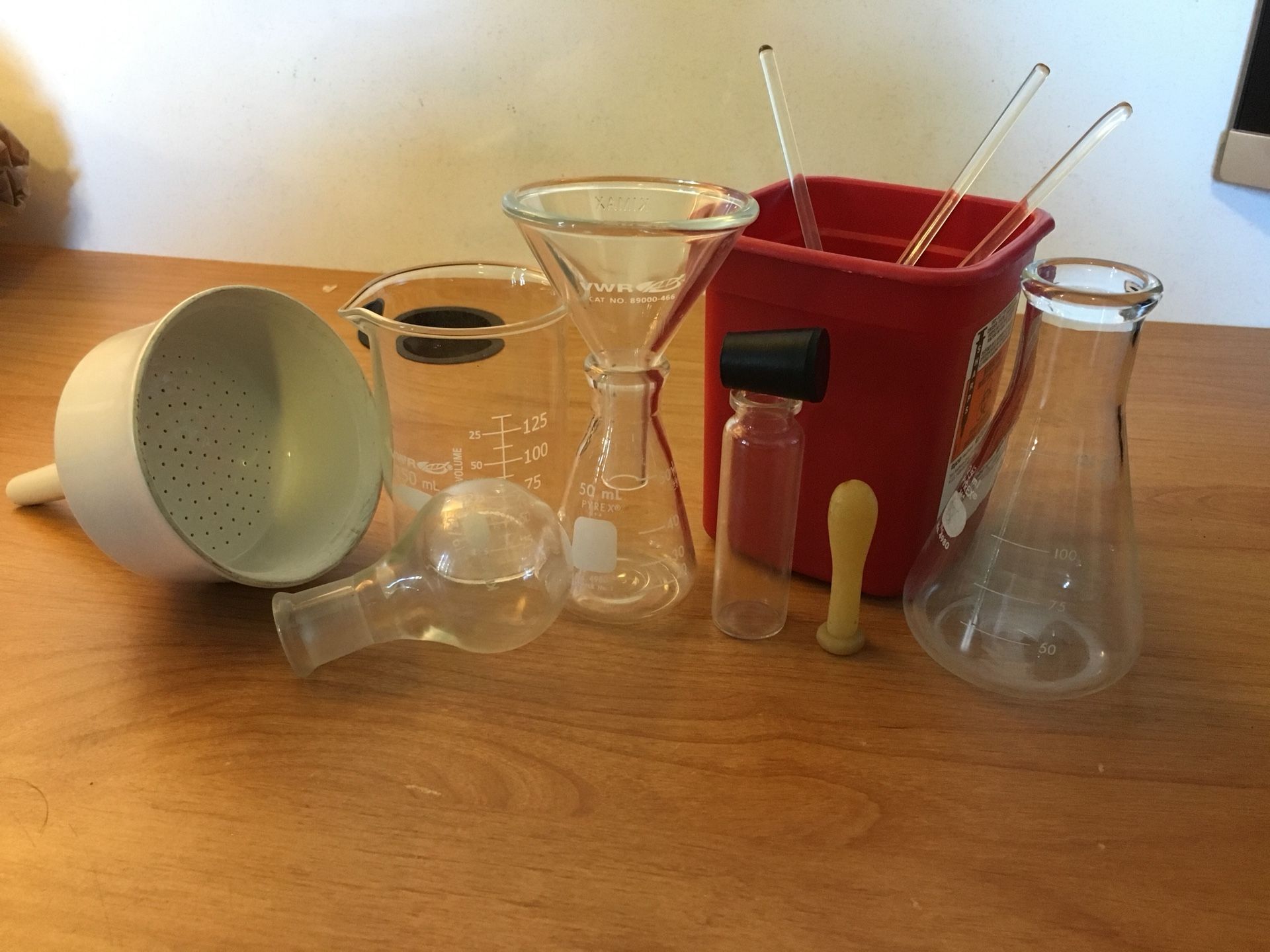 Chemistry Glassware - Organic Chemistry - Beakers - Flasks - Funnels - Lab Equipment - Pyrex Kimax VWR CoorsTek