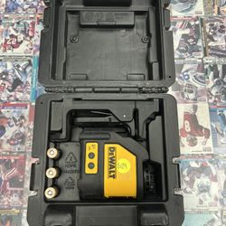 Dewalt DW0822 Green Self Leveling Cross Line Laser