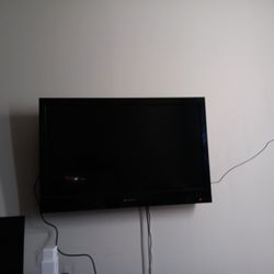 32 inch TV 