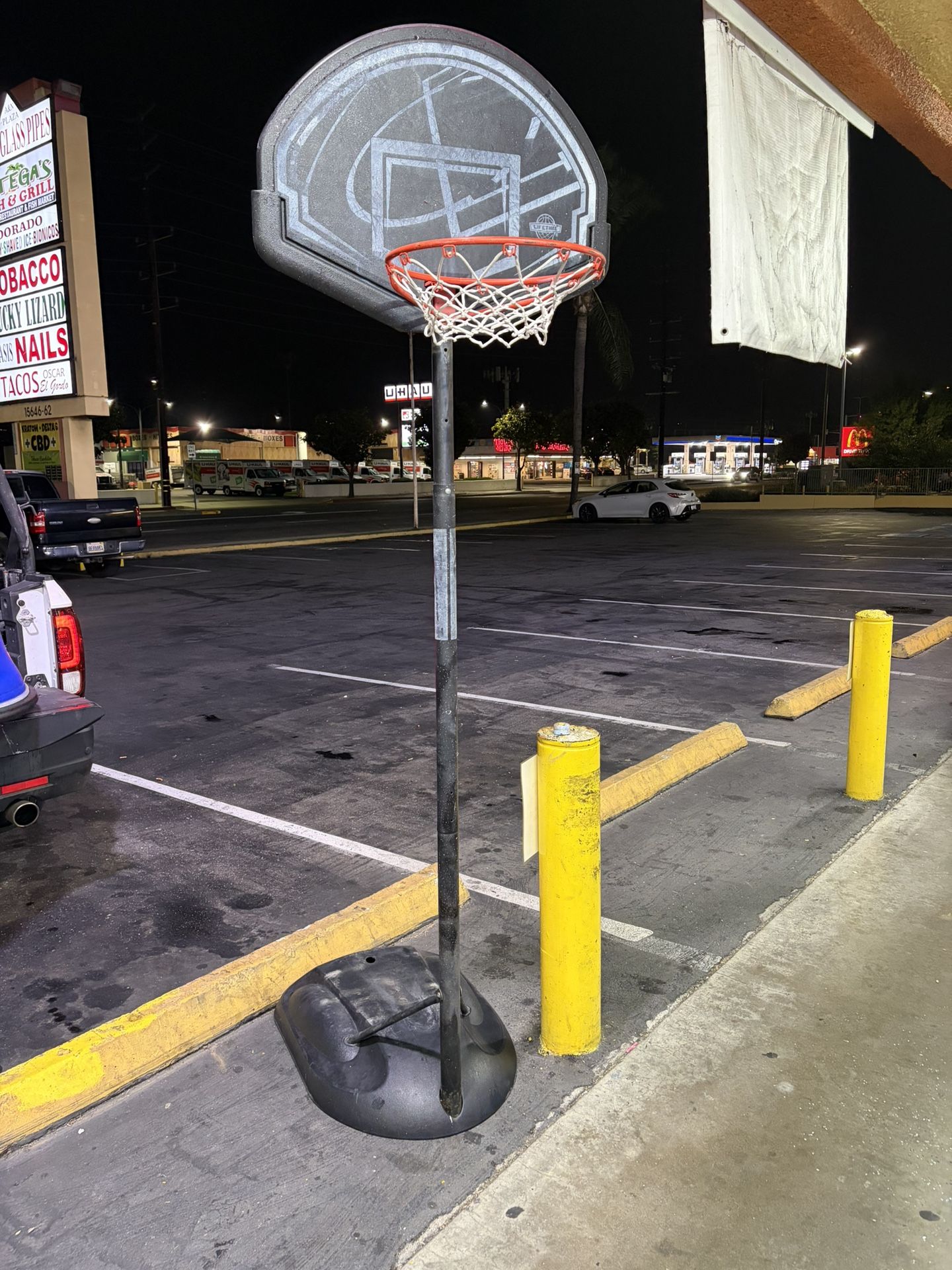 portable basketball hoop