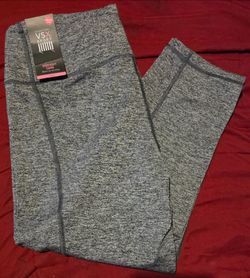 Victoria Secret Knockout capri leggings