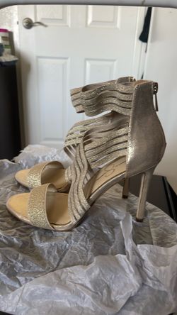 New Jessica Simpson size 8 heels