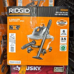 RIDGID 6 Gal. 3.5 Peak HP NXT Shop Vacuum Wet Dry Vac with General Debris Filter, Locking Hose and Attachments HD06001