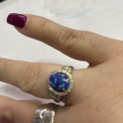 Costume jewelry Ring