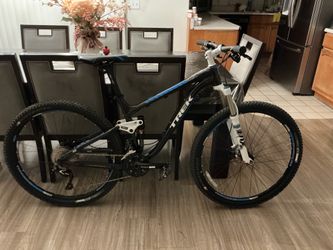 New Trek Fuel EX Mountain Bike Bicycle Large 17.5” Frame 29” wheels ShimanoSLX