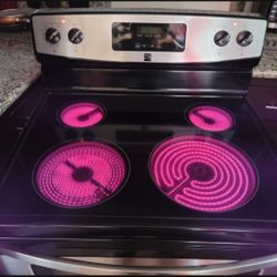 As new!! Kenmore electric stove 30 220v 4 stainless steel elements,  excellent condition, works perfectly, Delivery Available for Sale in La  Mesa, CA - OfferUp
