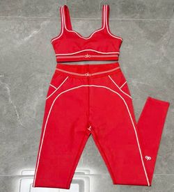 Alo Yoga Set
