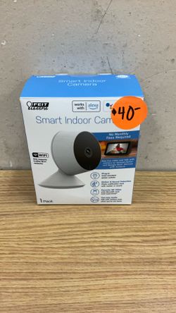 FEIT ELECTRIC SMART INDOOR CAMERA (PLUG-IN).