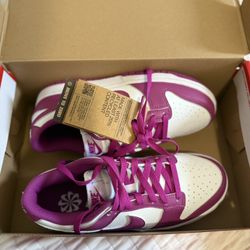 Nike Sneakers 
