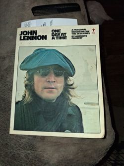 John Lennon biograpy