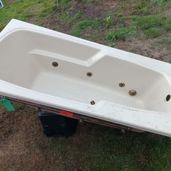 jacuzzi bath tub 