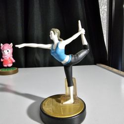 Wii Fit Trainer Amiibo