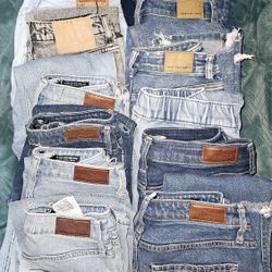 Hollister,LEVIS,American Eagle Jeans &Shorts Lot