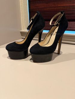 ZIGI NY Shirelle Black Suede Heels
