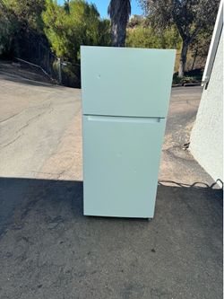 Refrigerator Household fridge freezer