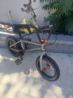 Boy's 14" fit misfit bmx bike