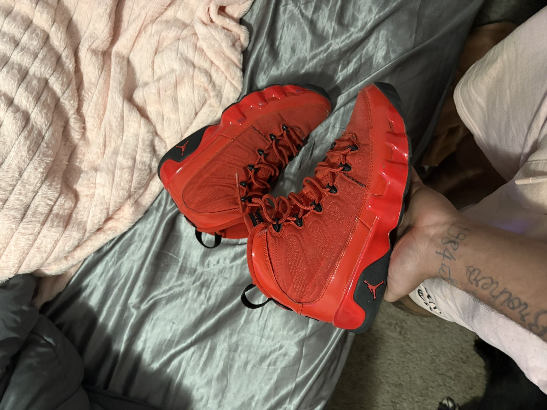 jordan 9s size 9