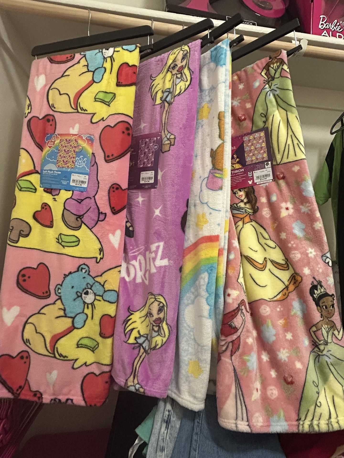 Throw Blankets