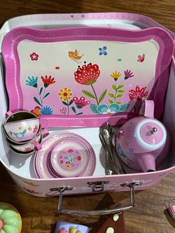 Kids Tin Tea Set with Carry Case w/ Desserts & 3-Tier Cupcake Stand