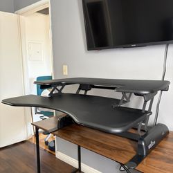 VariDesk Standing Desk Converter – Adjustable Sit Stand Riser – Excellent Condition