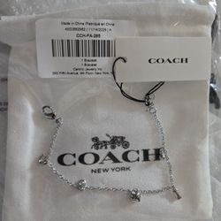 New Coach Silver Charm Bracelet w/ Tags & Pouch – Gift Ready