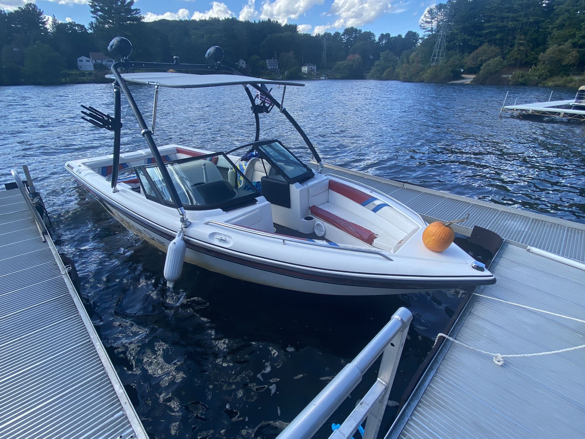 1992 American Ski Wake Boat