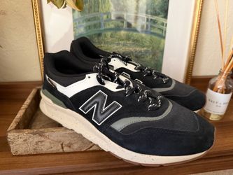 New Balance shoes men’s size 8