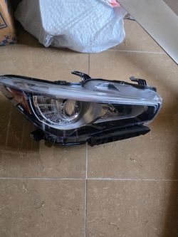 2018-24 Infiniti Q50 Headlight