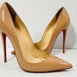 Christian Louboutin nude heel size 9 1/2 New Condition