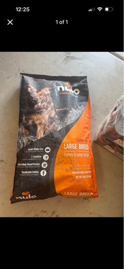 Dry dog food