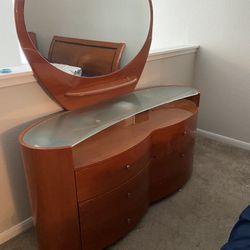 5-Piece Queen Bedroom Set