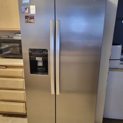 Whirlpool Side-by-side Refrigerator Freezer
