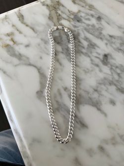Silver cuban link chain 20in