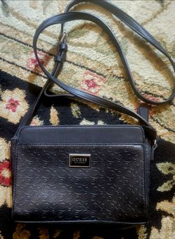 Guess authentic brand purse