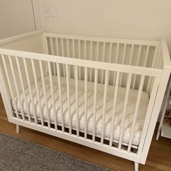West Elm Mid Century Convertible Crib and Lullaby Earth Breathable Mattress 