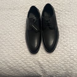 Tahari men’s new shoes 10.5