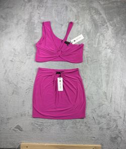 I Saw It First hot pink bralette and mini skirt