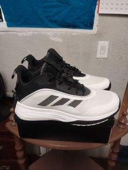 ADIDAS    OwnTheGame   3.0                                                                             Lightmotion  Basketball  Shoes