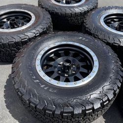 Ford F-150 Expedition Method 17” Wheels And 33” BFG All-terrain Tires