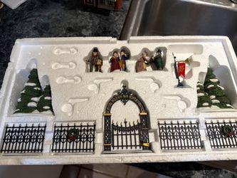 Department 56 Dicken's Christmas village