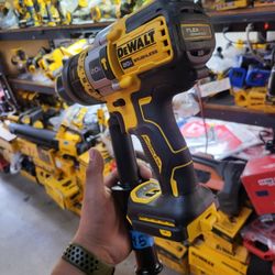 DEWALT 20V CORDLESS HAMMER DRILL XR BRUSHLESS $129