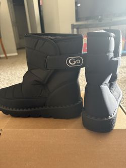 Women snow boots 10