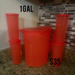 Tupperware Jug With Cups