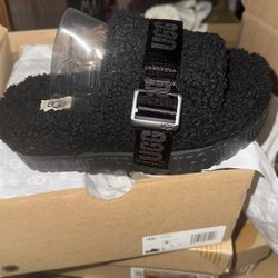 Women Size 5 UGGS new In The Box 