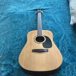 Mitchell md100 acoustic guitar