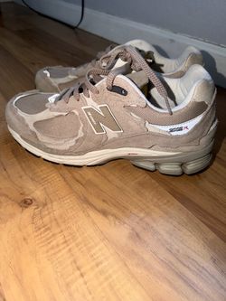 New Balance 2002R Size 11