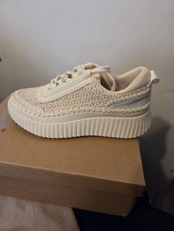 Brand New Doles Shoes For Women Size 7.5 
