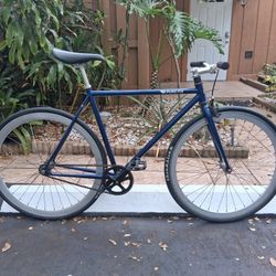 Pure Fix Cycles Fixed Gear / Single Speed Bike / Bicycle