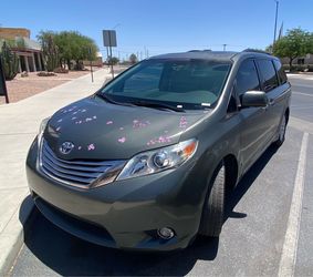 2012 Toyota Sienna